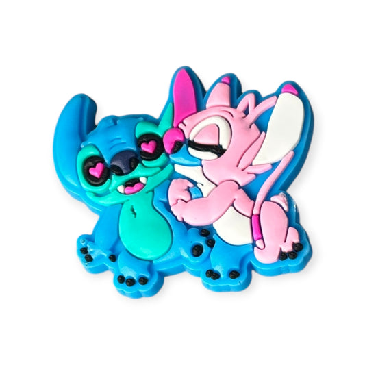 Kissing Angel & Stitch | 23